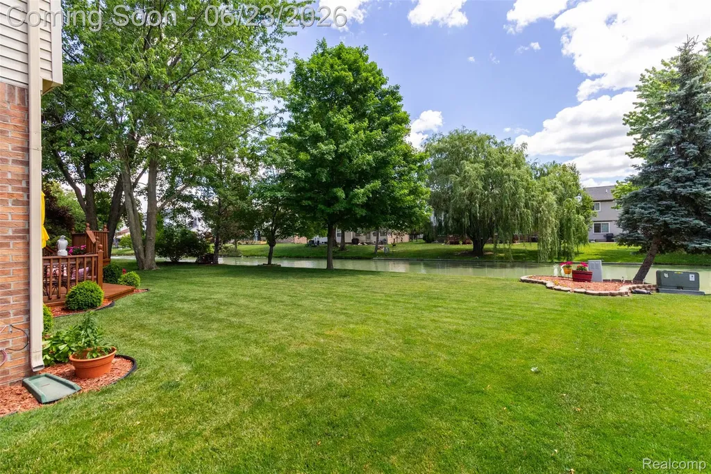27533 Winchester Terrace Brownstown Charter Township MI 48183