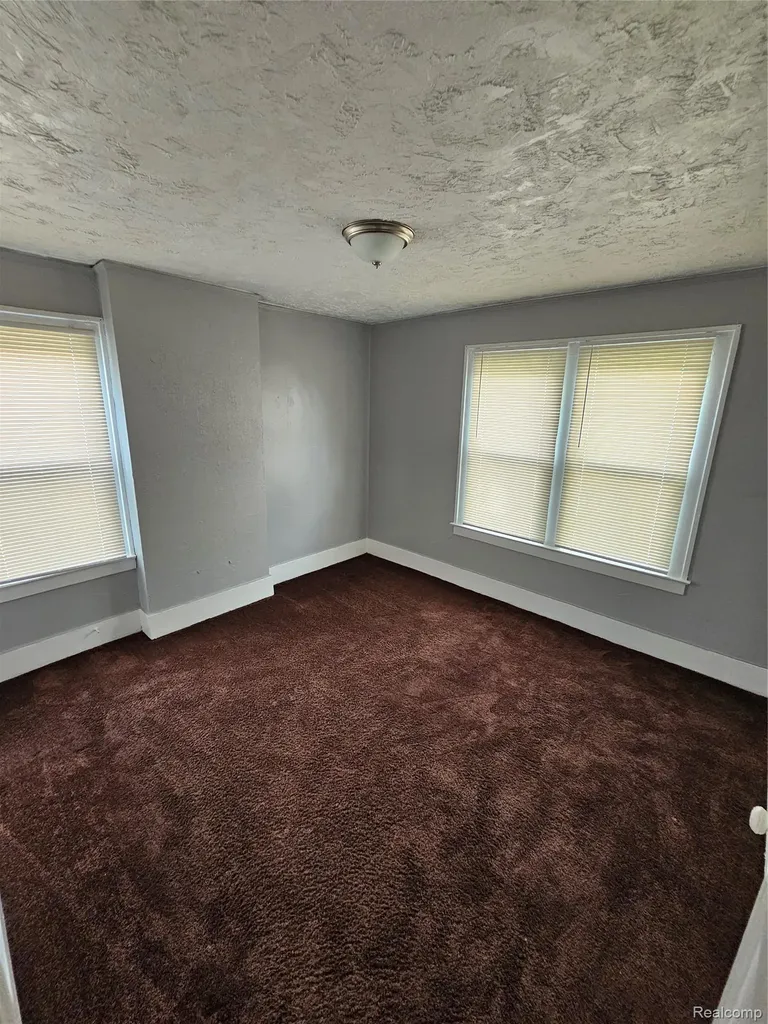 10029 Violetlawn Street Detroit City MI 48204