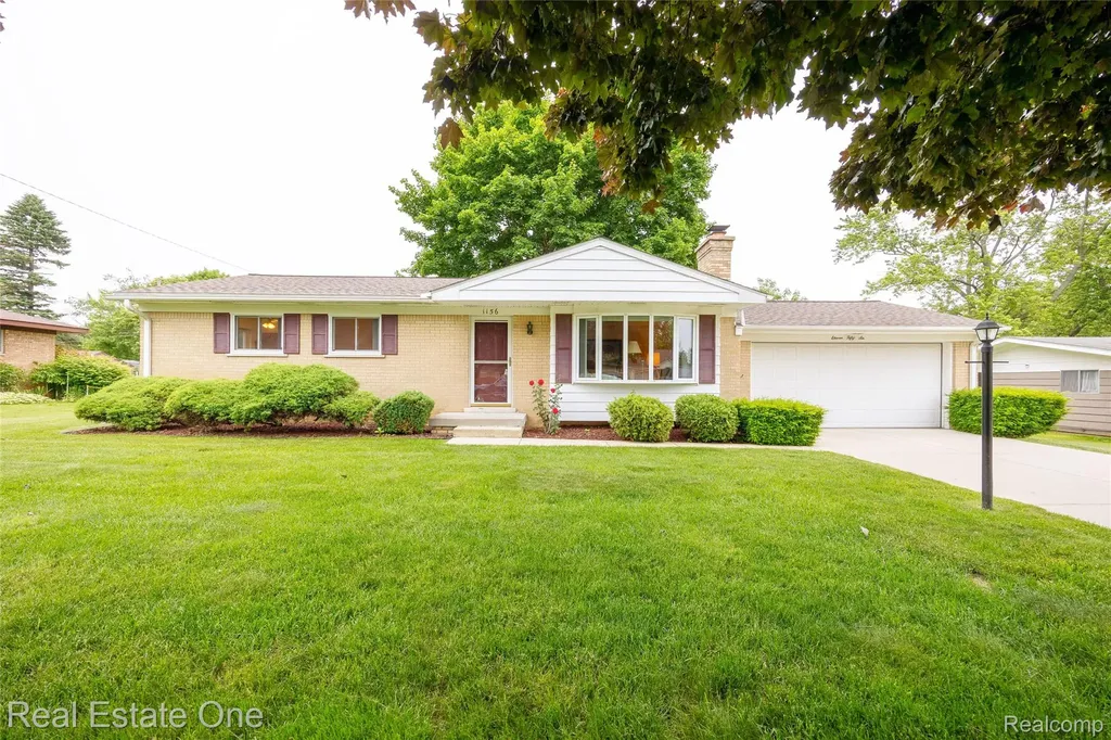 1156 Bielby Street Waterford Charter Township MI 48328