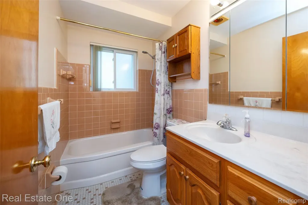1156 Bielby Street Waterford Charter Township MI 48328