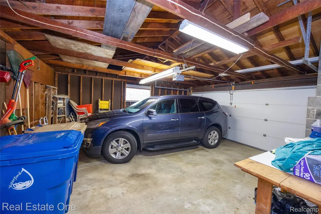 1156 Bielby Street Waterford Charter Township MI 48328
