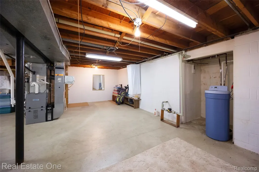 1156 Bielby Street Waterford Charter Township MI 48328