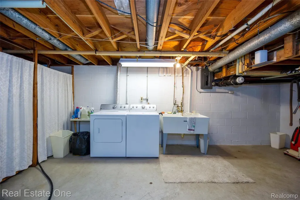 1156 Bielby Street Waterford Charter Township MI 48328
