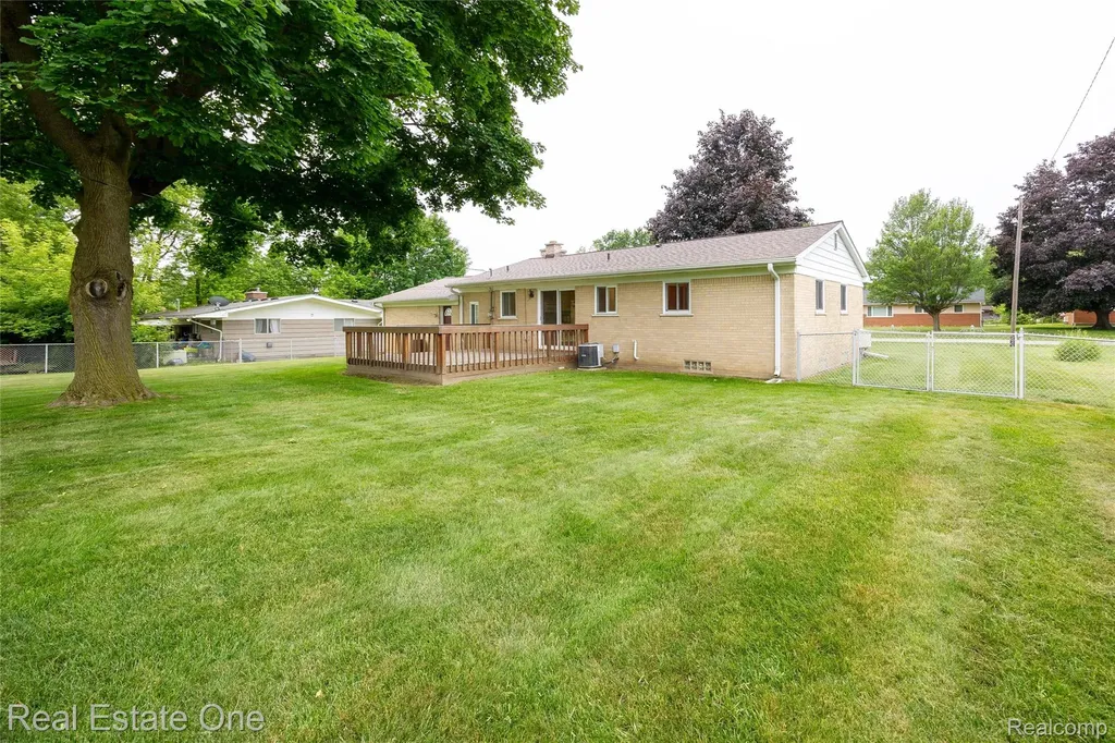 1156 Bielby Street Waterford Charter Township MI 48328