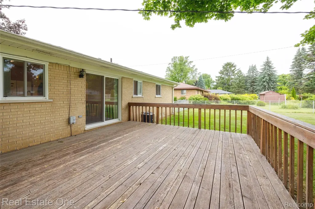 1156 Bielby Street Waterford Charter Township MI 48328