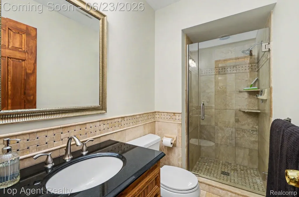 3759 Donley Avenue Rochester Hills City MI 48309