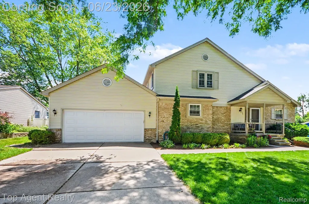 3759 Donley Avenue Rochester Hills City MI 48309
