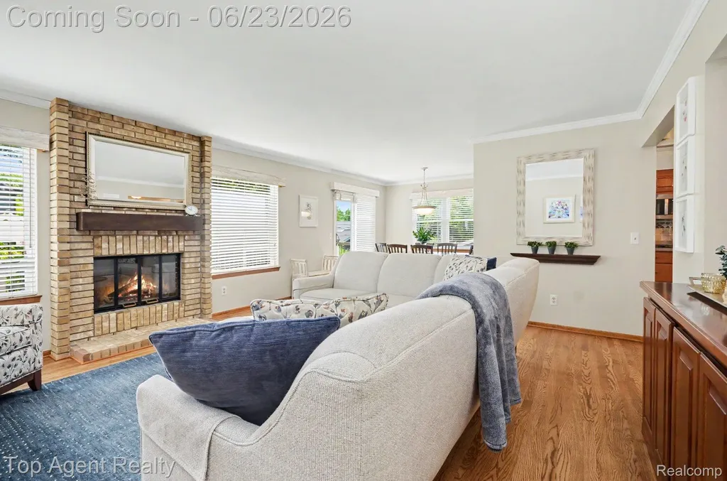 3759 Donley Avenue Rochester Hills City MI 48309
