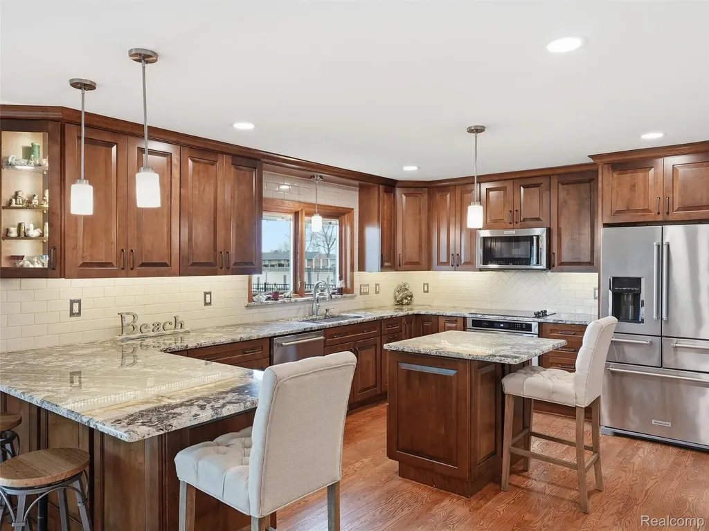 32160 S River Road Harrison Charter Township MI 48045