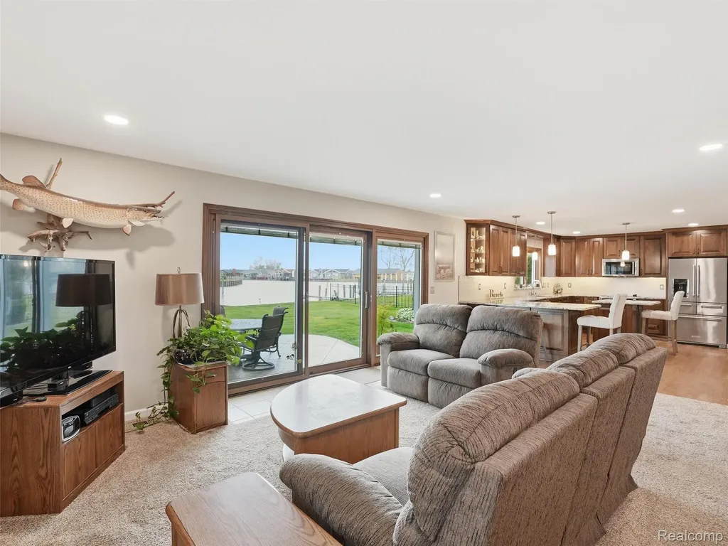 32160 S River Road Harrison Charter Township MI 48045