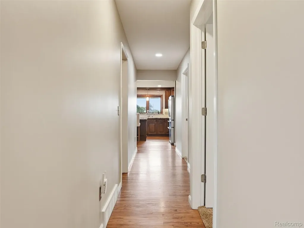 32160 S River Road Harrison Charter Township MI 48045