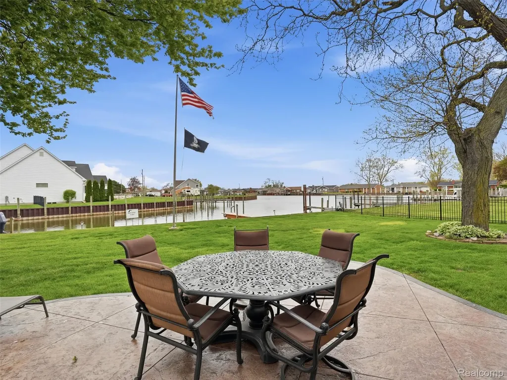 32160 S River Road Harrison Charter Township MI 48045
