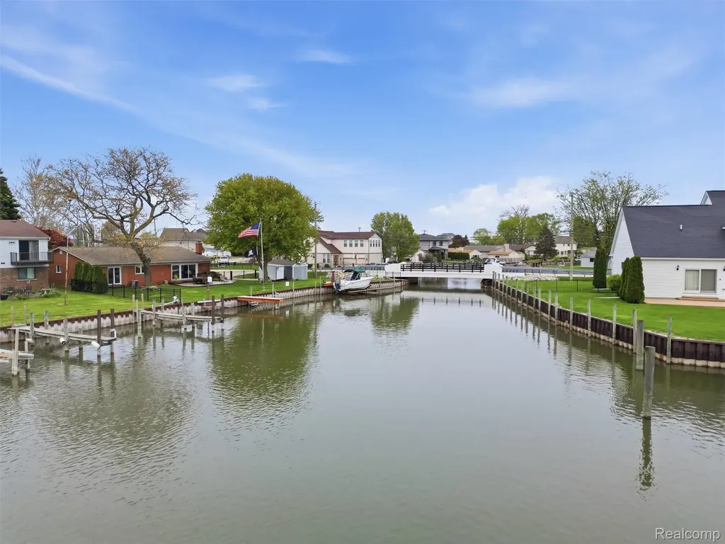 32160 S River Road Harrison Charter Township MI 48045
