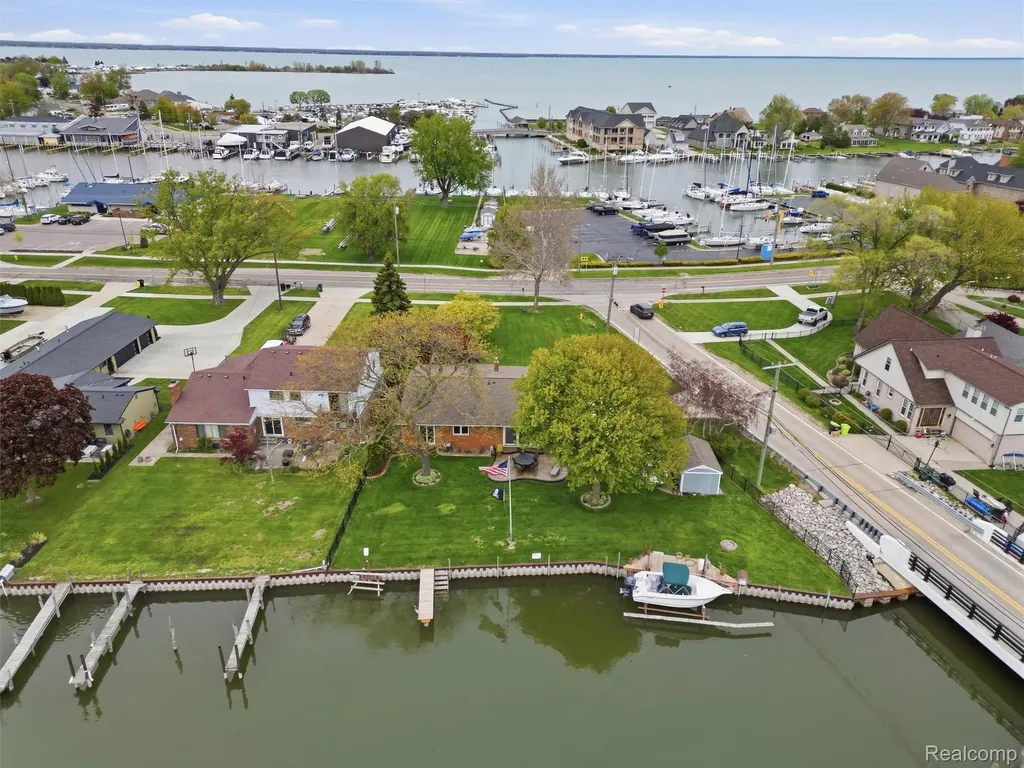 32160 S River Road Harrison Charter Township MI 48045