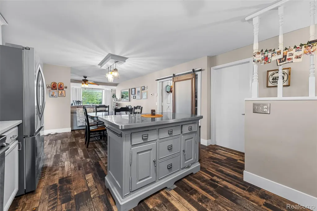 3139 Willet Avenue Rochester Hills City MI 48309