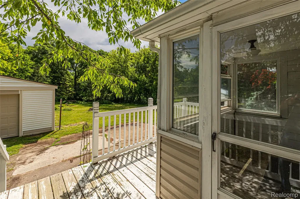3139 Willet Avenue Rochester Hills City MI 48309