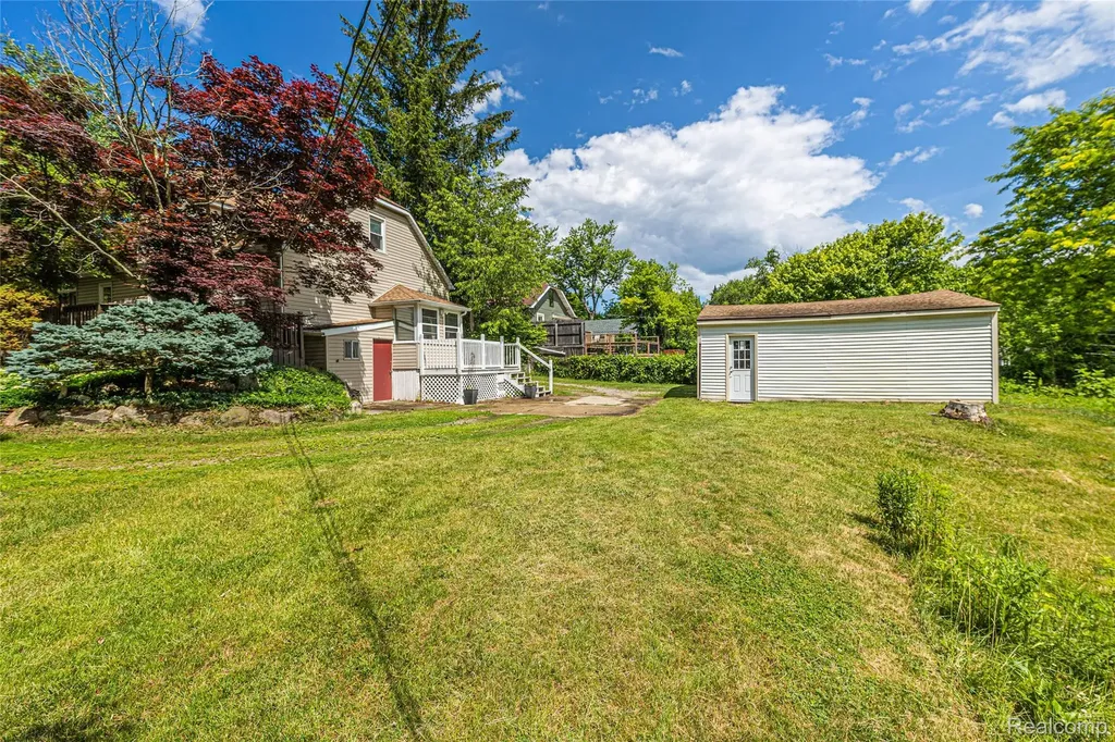 3139 Willet Avenue Rochester Hills City MI 48309