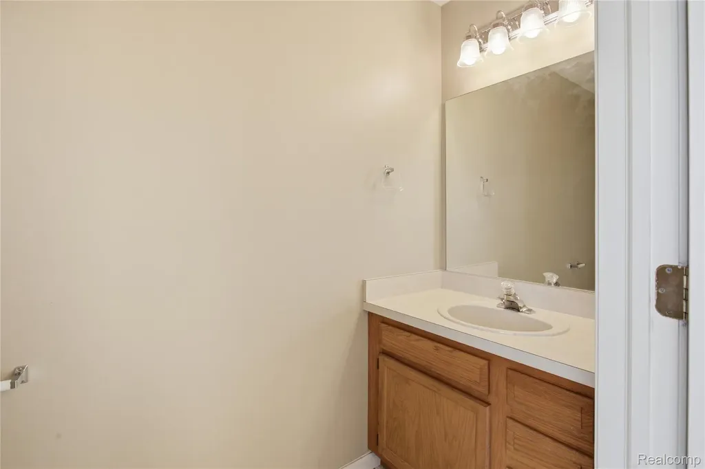 4118 Devon Road Royal Oak City MI 48073