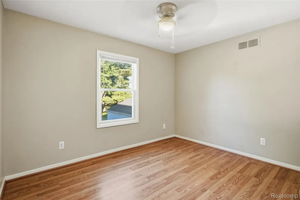 4118 Devon Road Royal Oak City MI 48073