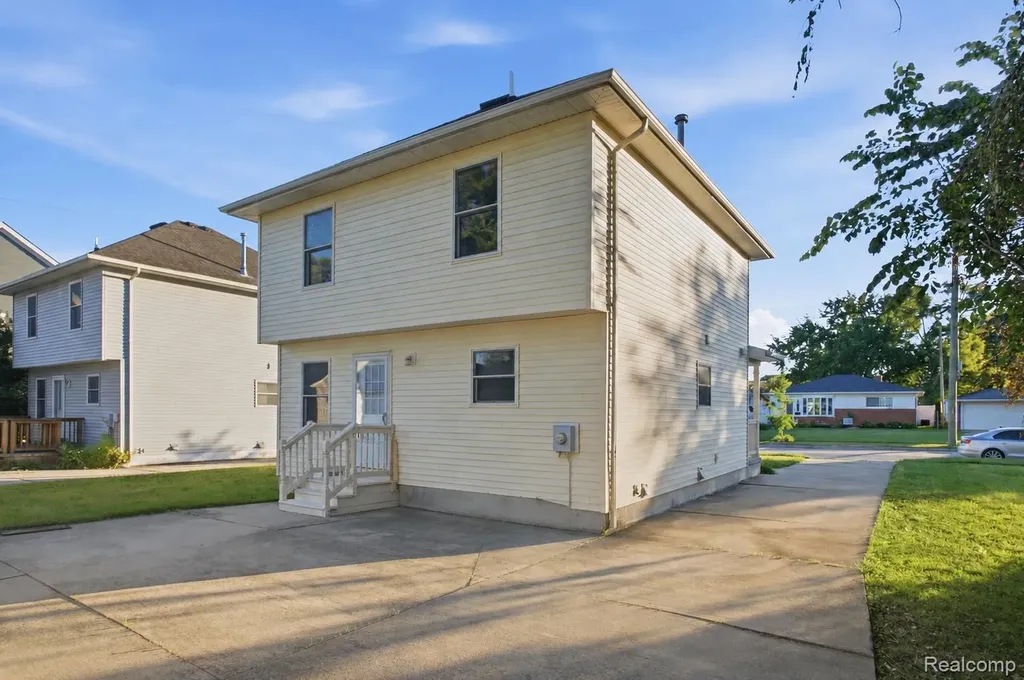 4118 Devon Road Royal Oak City MI 48073
