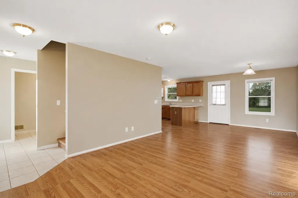 4118 Devon Road Royal Oak City MI 48073