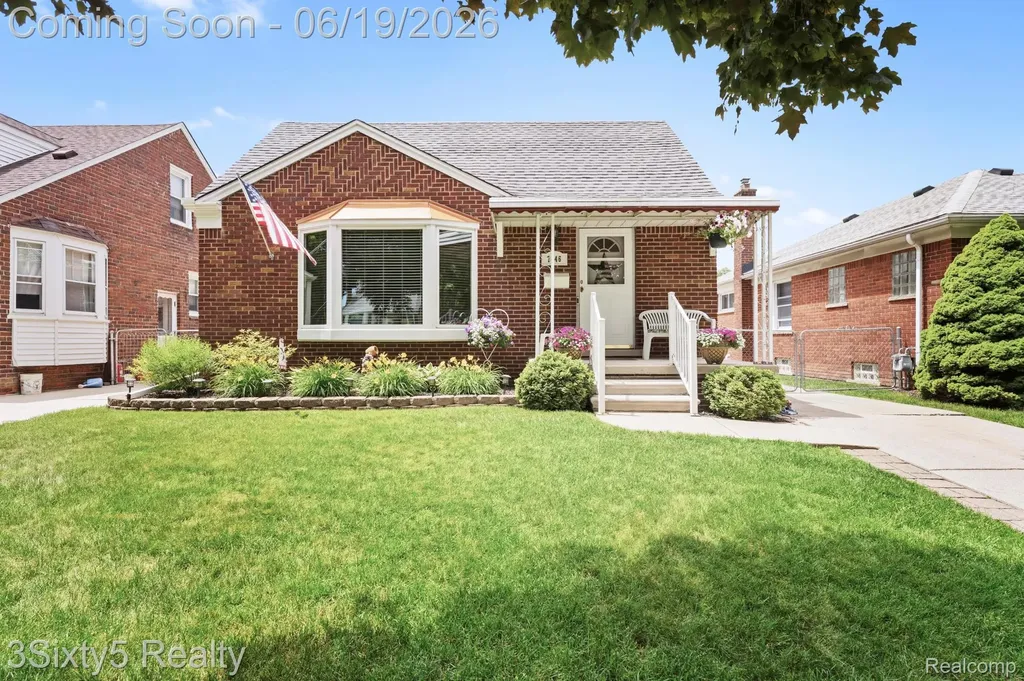 7646 Robinson Avenue Allen Park City MI 48101