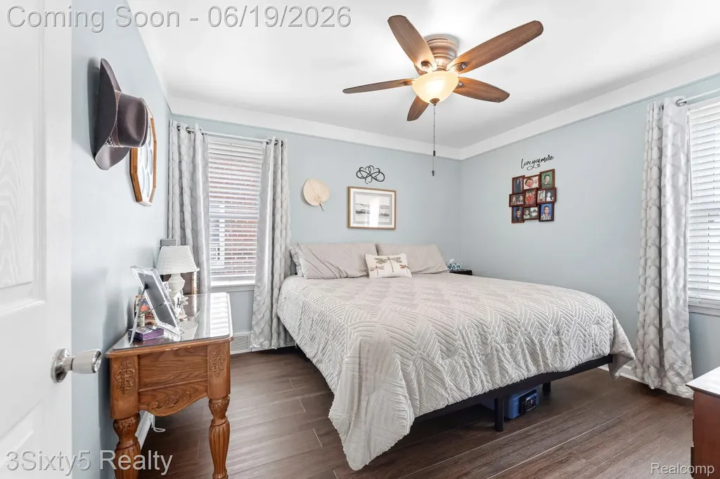 7646 Robinson Avenue Allen Park City MI 48101
