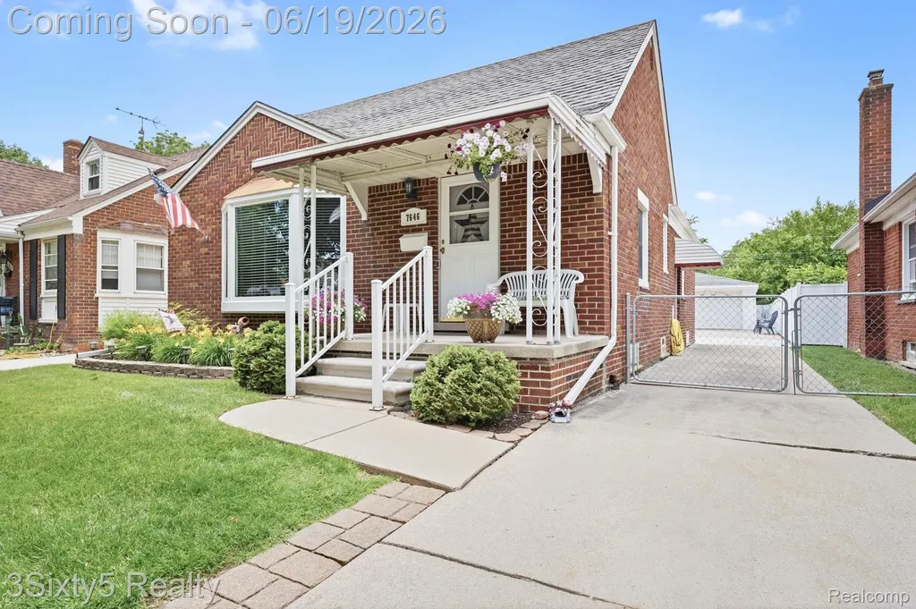 7646 Robinson Avenue Allen Park City MI 48101