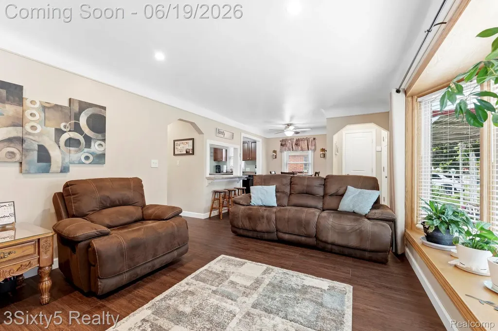 7646 Robinson Avenue Allen Park City MI 48101