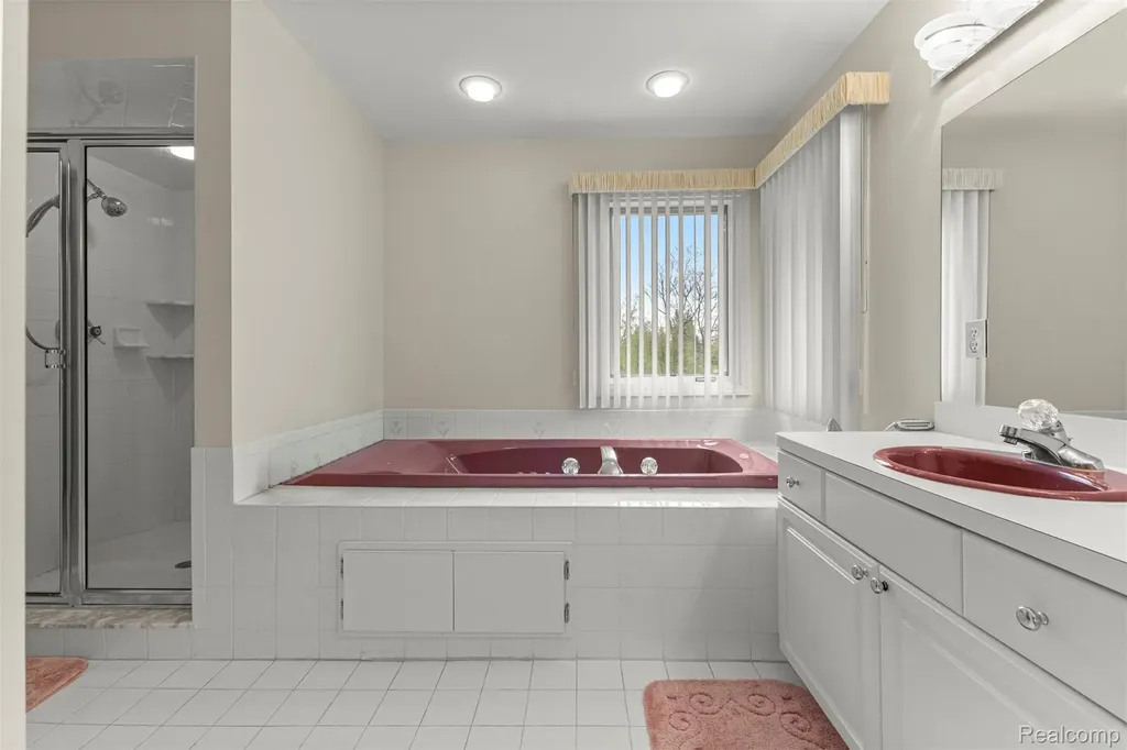 30060 Bristol Lane Bingham Farms Village MI 48025
