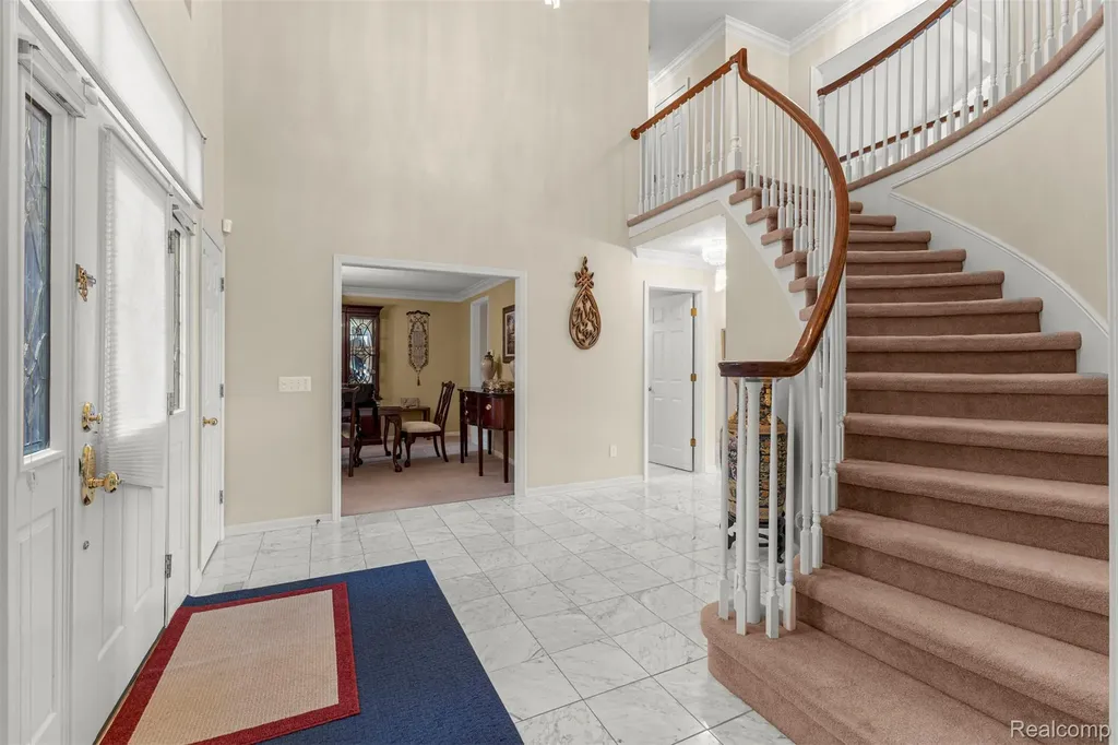 30060 Bristol Lane Bingham Farms Village MI 48025