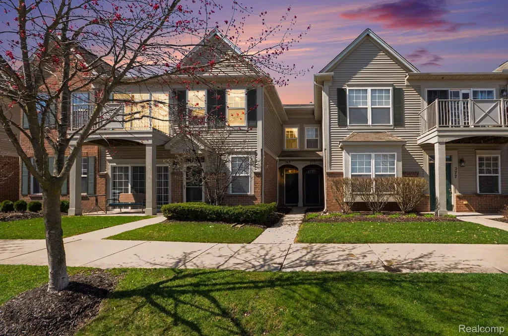 269 Wright Street Wixom City MI 48393