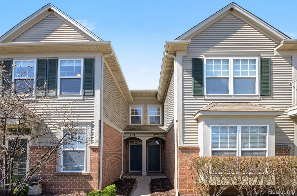 269 Wright Street Wixom City MI 48393