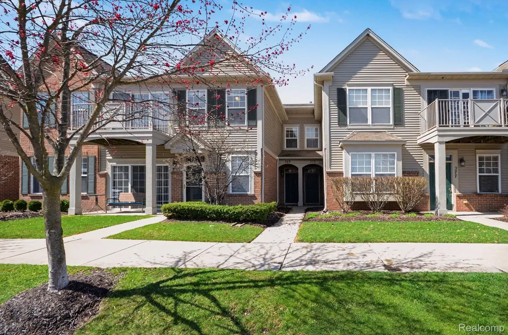 269 Wright Street Wixom City MI 48393