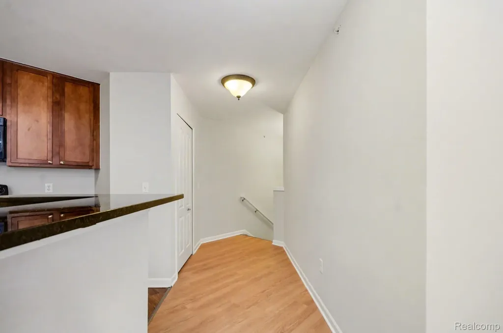 269 Wright Street Wixom City MI 48393