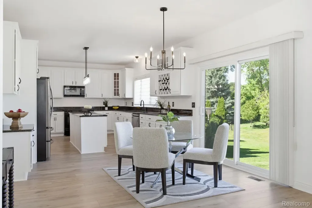 16565 Sherwood Lane Northville Township MI 48168
