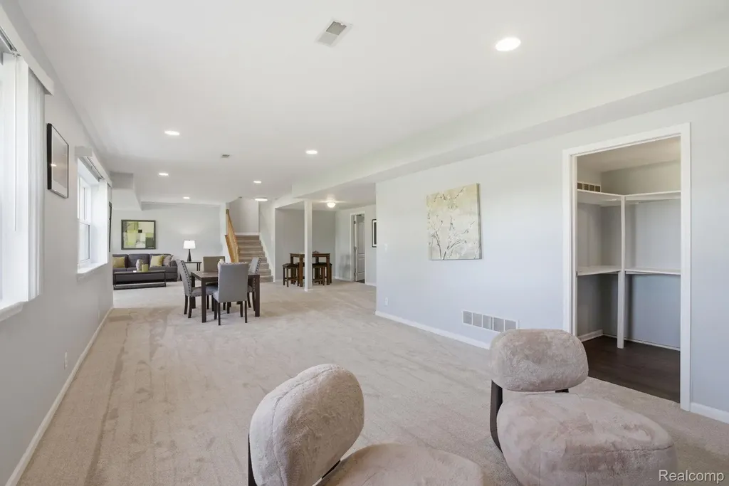 16565 Sherwood Lane Northville Township MI 48168