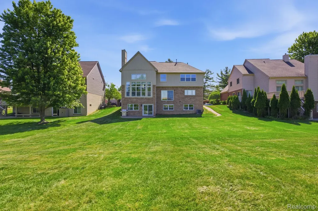 16565 Sherwood Lane Northville Township MI 48168