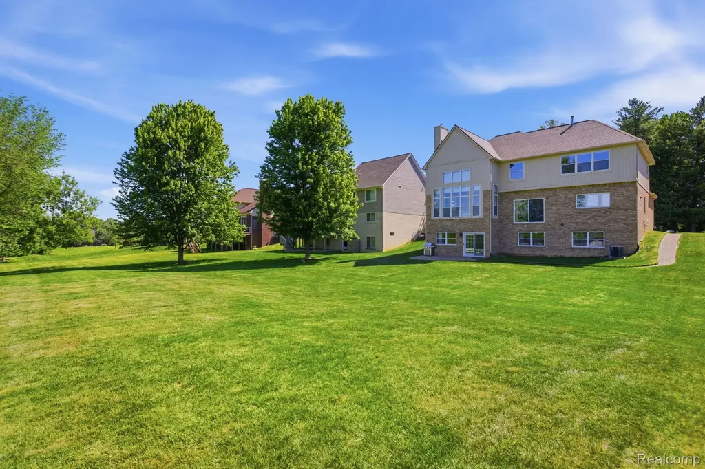 16565 Sherwood Lane Northville Township MI 48168