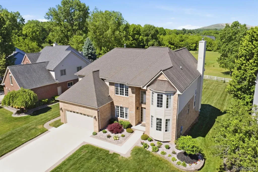 16565 Sherwood Lane Northville Township MI 48168