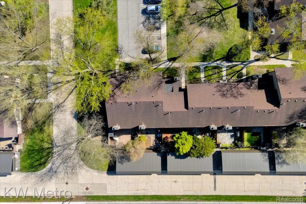 25333 Greenbrooke Drive Southfield City MI 48033