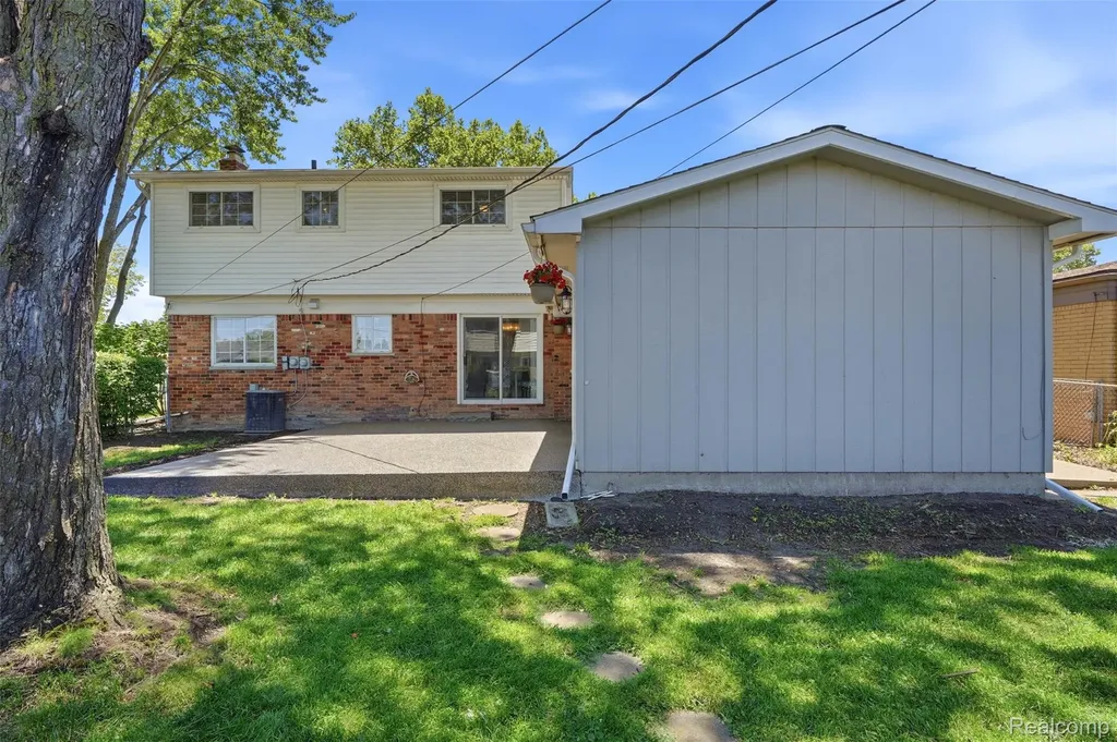 5159 Lewis Drive Sterling Heights City MI 48310