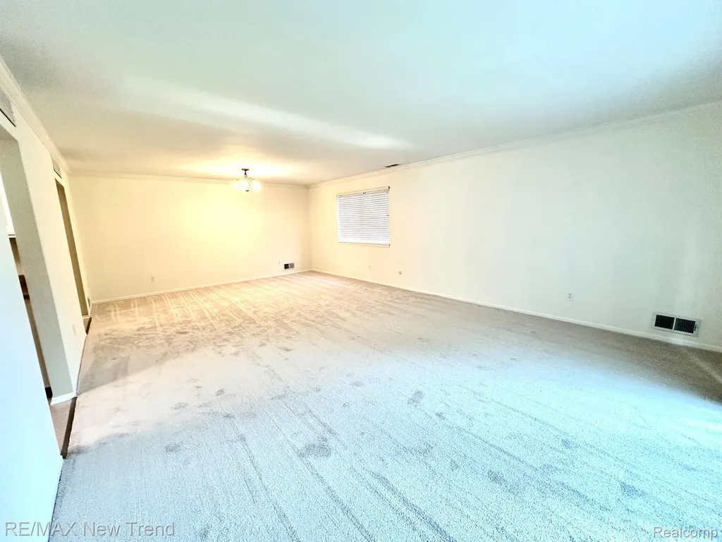 26949 Farmbrook Villa Drive Southfield City MI 48034