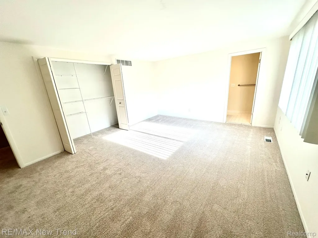 26949 Farmbrook Villa Drive Southfield City MI 48034