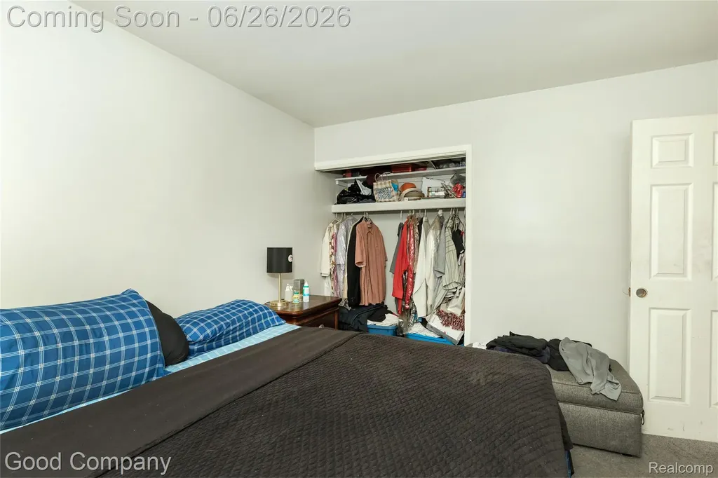 27081 Maywood Street Roseville City MI 48066