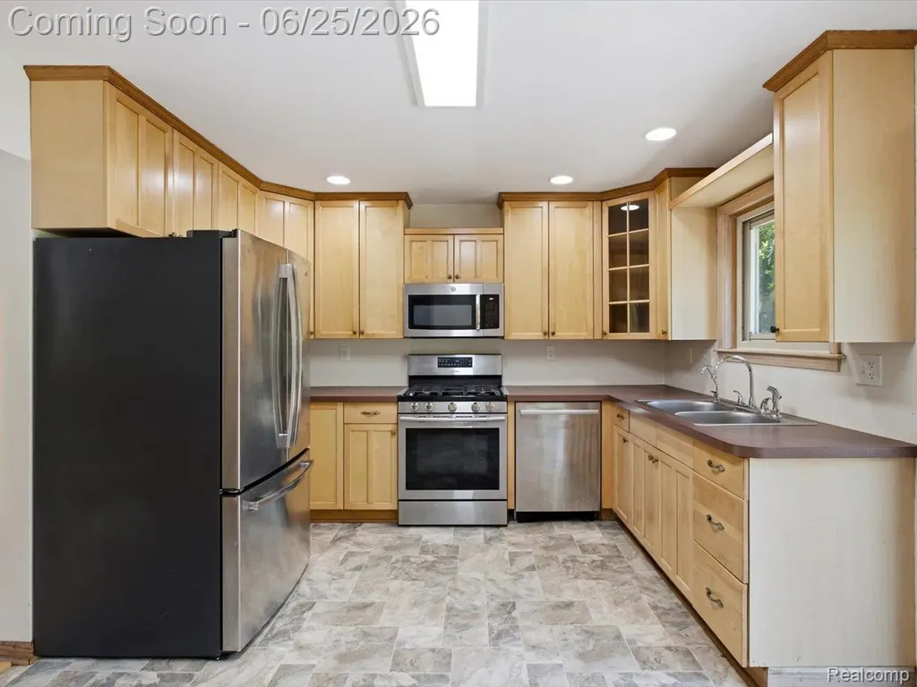2861 Church Road Columbus Township MI 48063