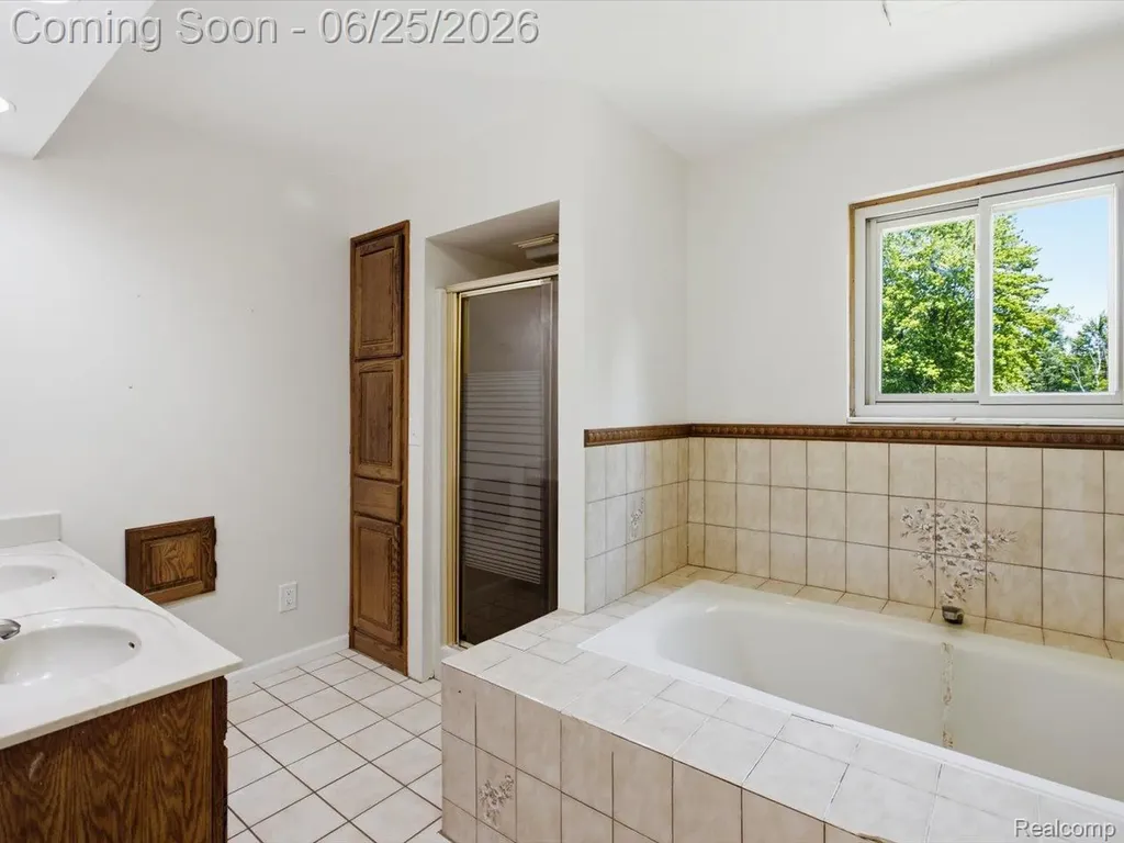 2861 Church Road Columbus Township MI 48063