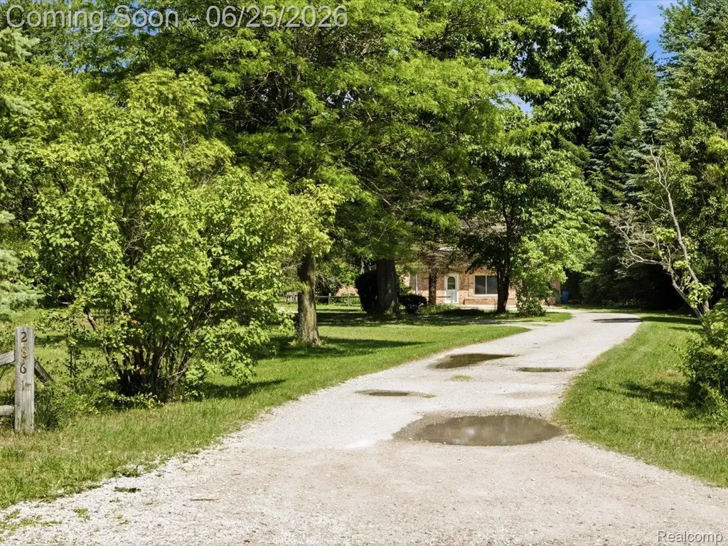 2861 Church Road Columbus Township MI 48063
