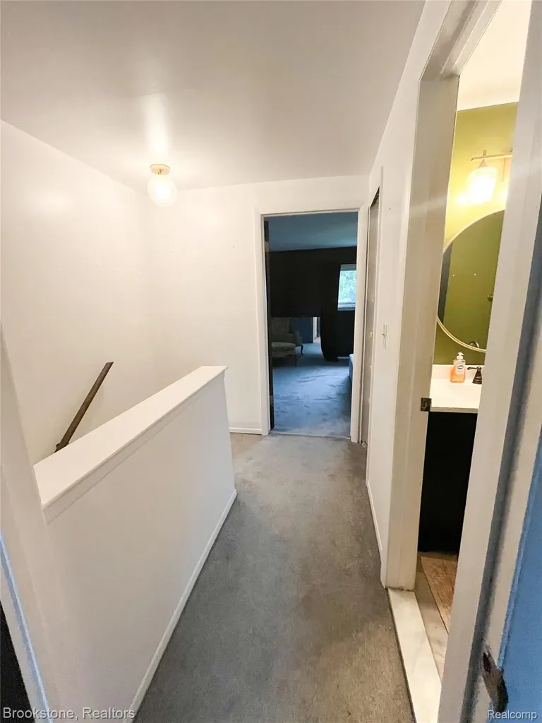 16369 Brittany Drive Roseville City MI 48066