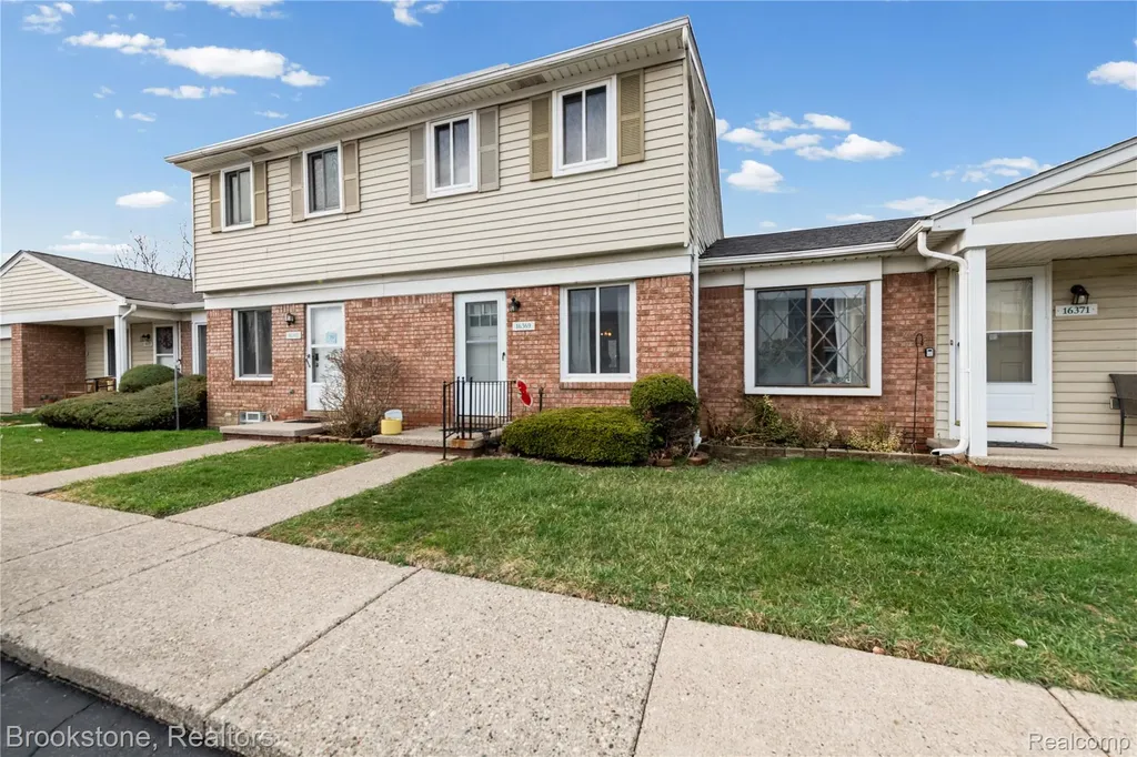 16369 Brittany Drive Roseville City MI 48066